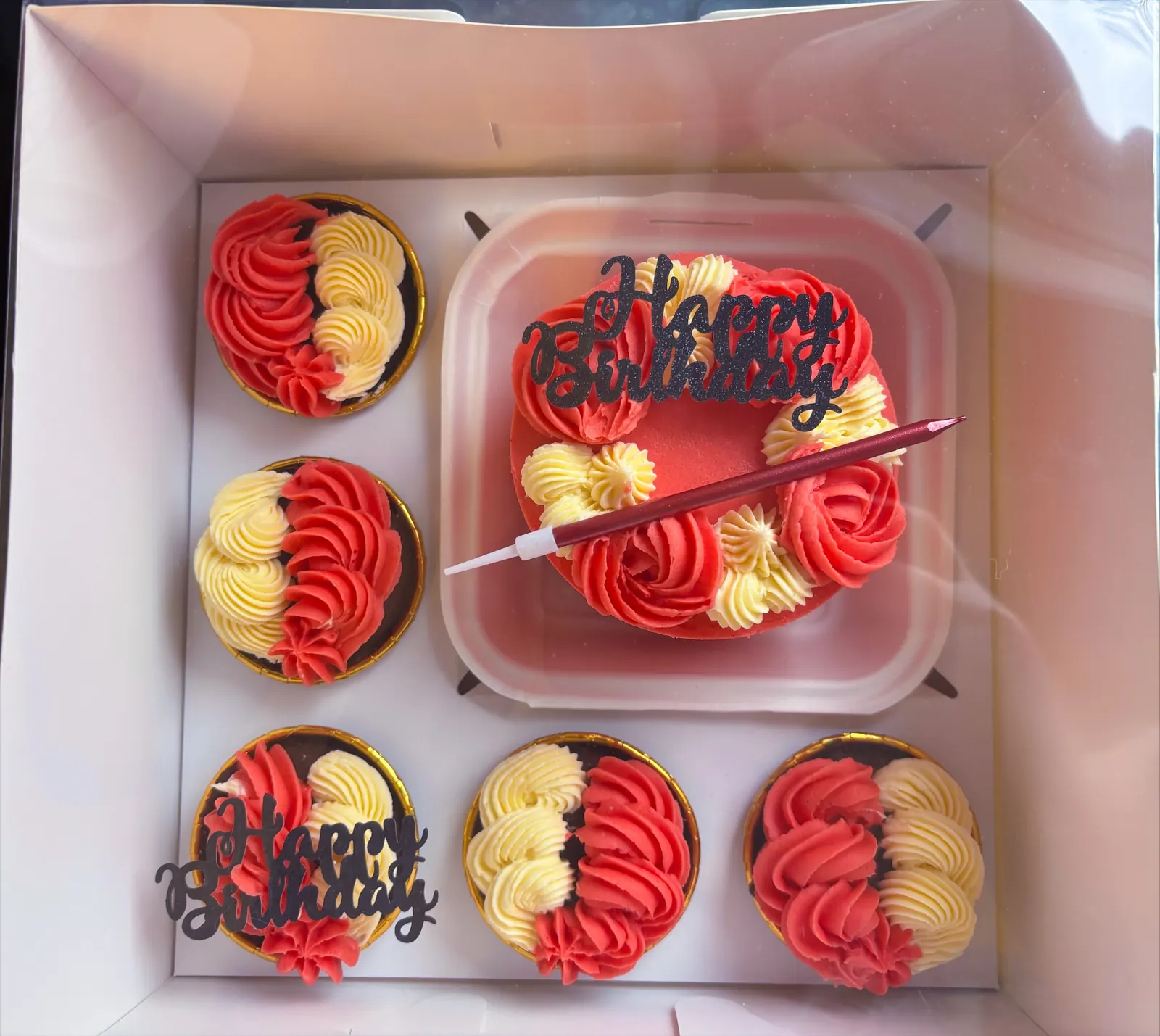 Manchester United cupcakes